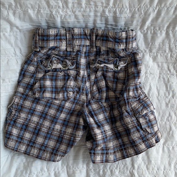 Baby Gap shorts - Picture 3 of 3